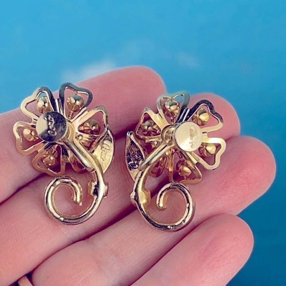 Vintage CORO 1950s Pink Rhinestone Floral Demi-Parure Brooch Earrings Set